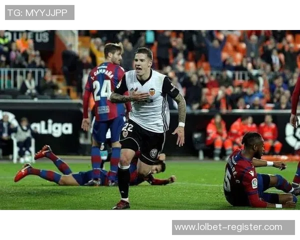 西甲激战莱比锡逆转那不勒斯绝杀瞬间点燃全场激情解析